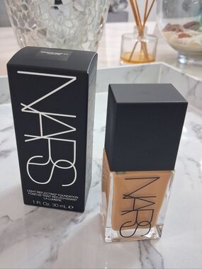 NARS Huahine Light Reflecting Foundation Medium Deep 2.6 1 fl oz New In Box